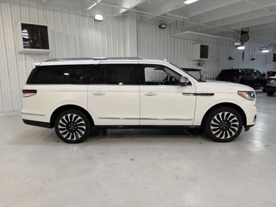 2022 Lincoln Navigator L Black Label