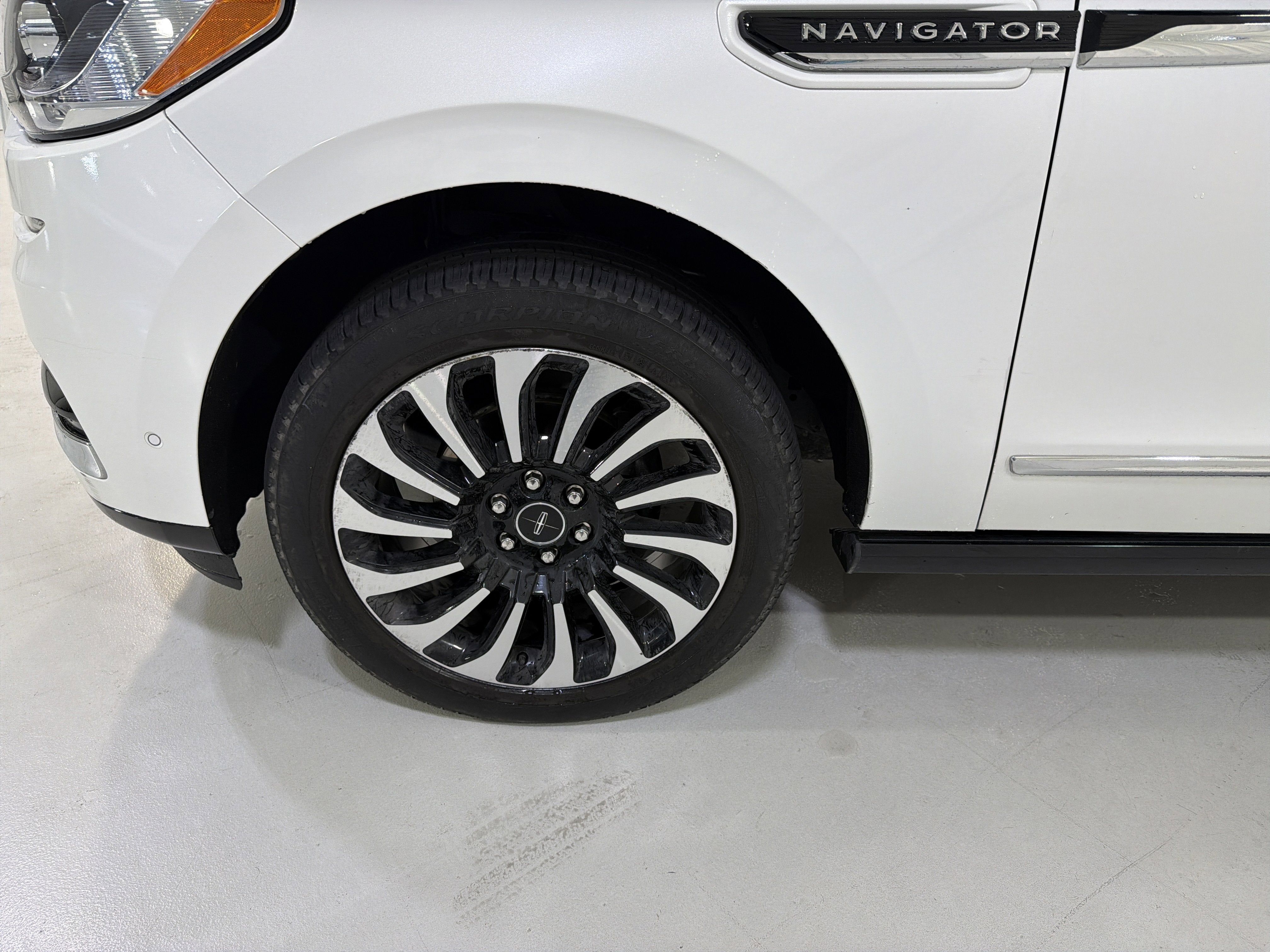 2022 Lincoln Navigator L Black Label