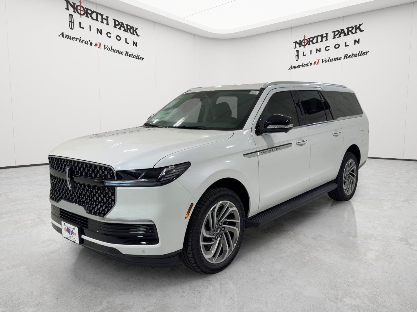 2027 Lincoln Navigator L Premiere