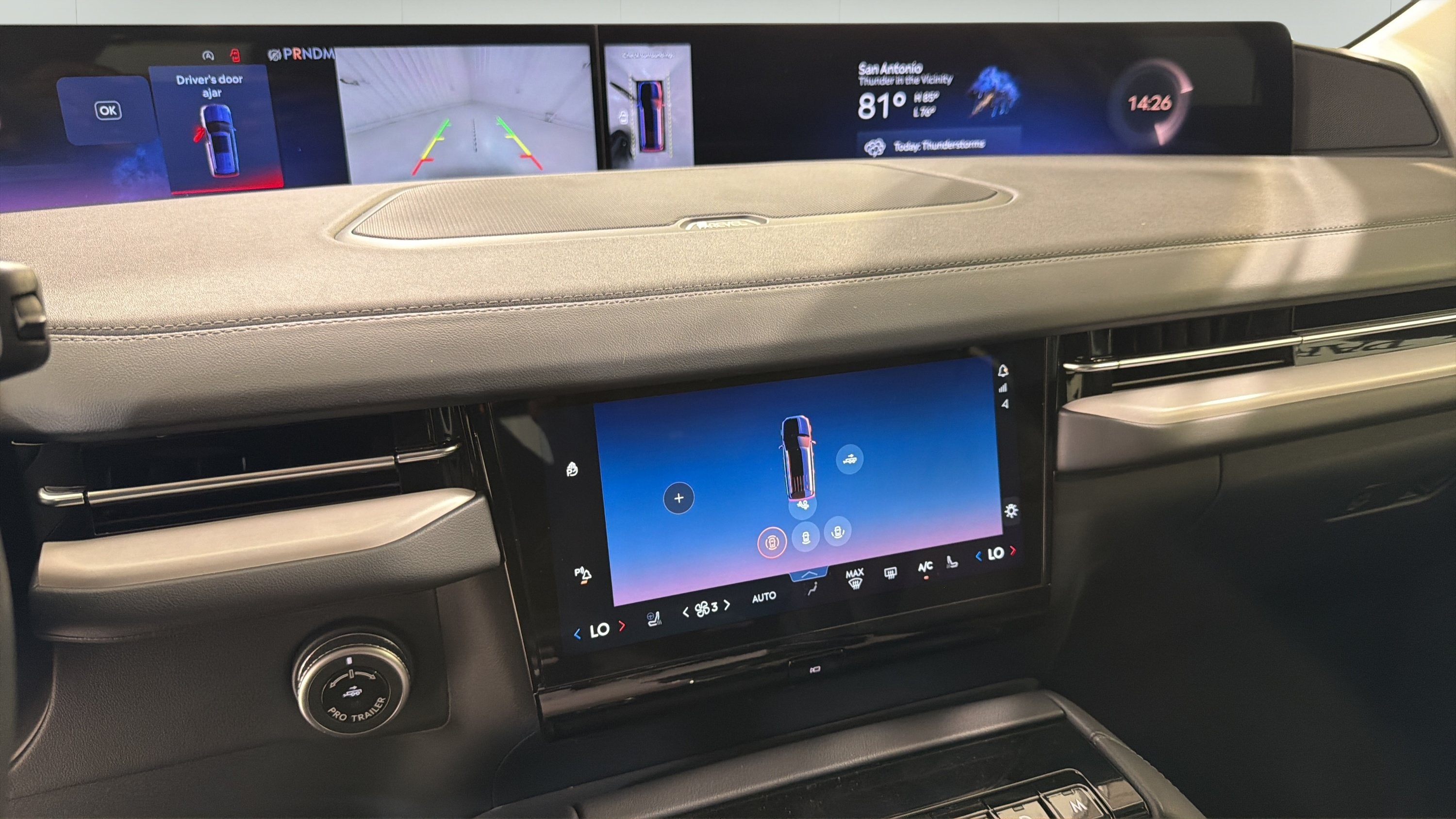 2027 Lincoln Navigator L Premiere