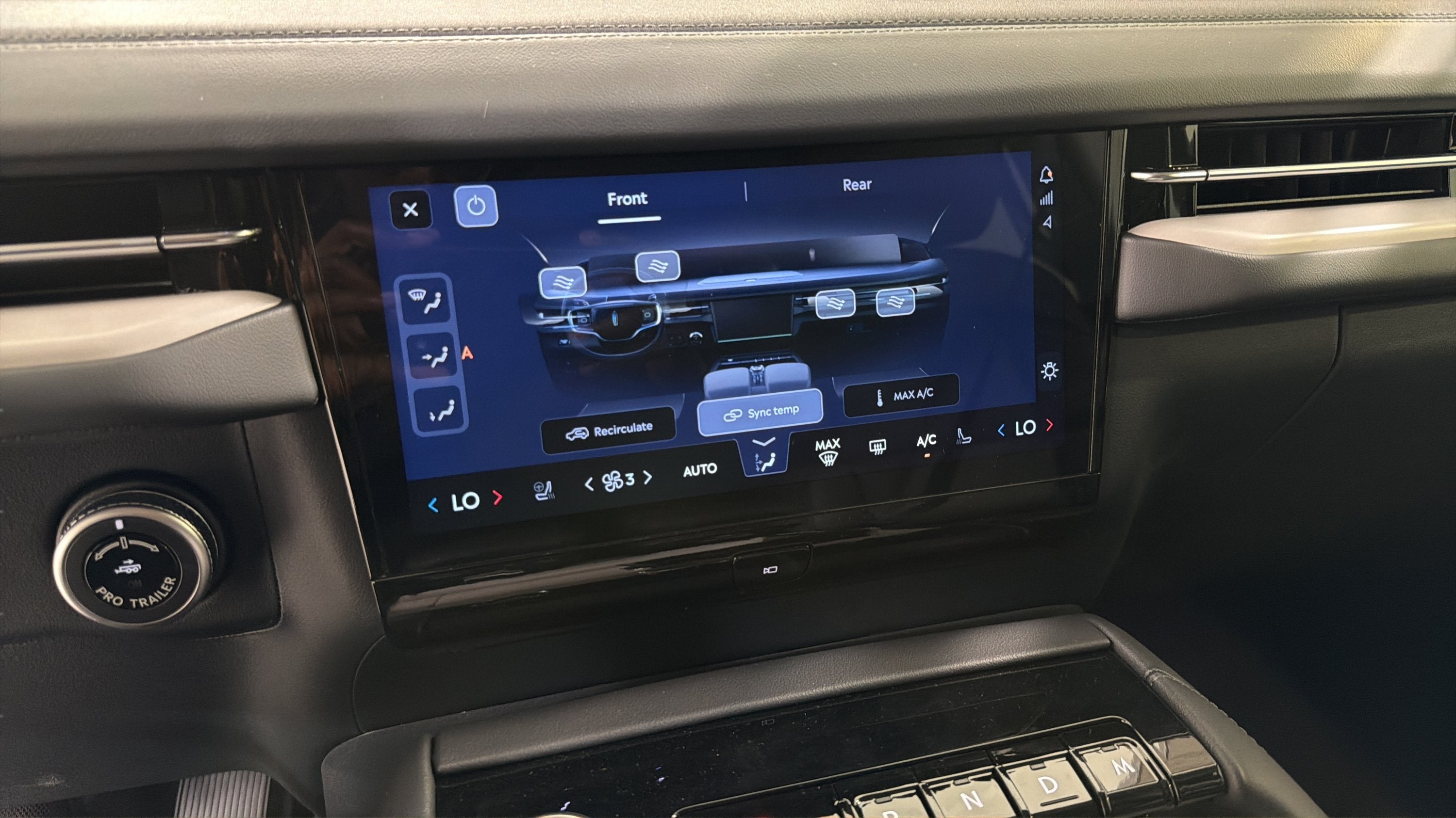 2027 Lincoln Navigator L Premiere