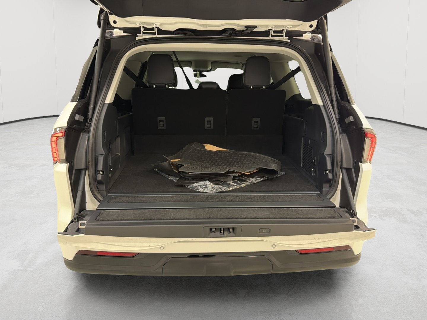 2027 Lincoln Navigator L Premiere