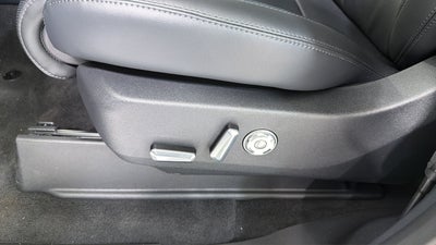 2027 Lincoln Navigator L Premiere