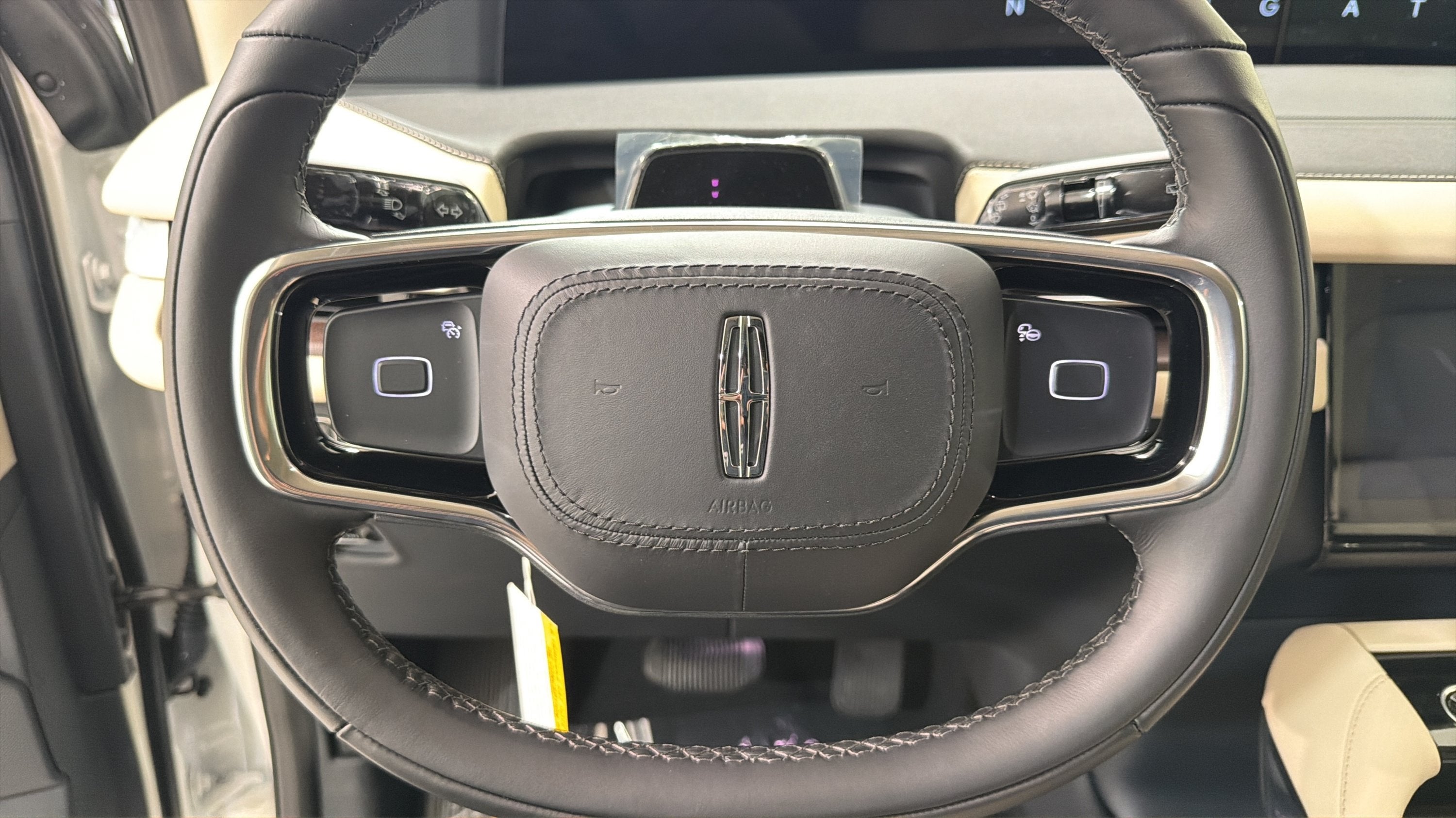 2027 Lincoln Navigator L Premiere