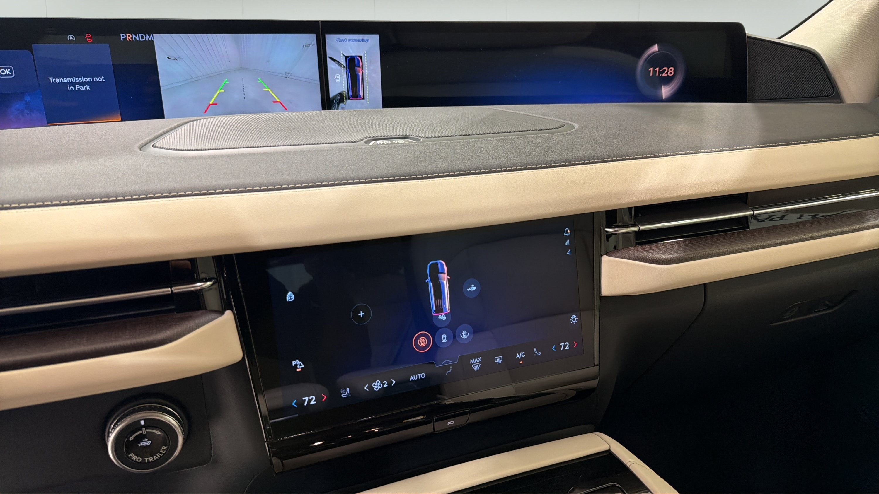 2027 Lincoln Navigator L Premiere