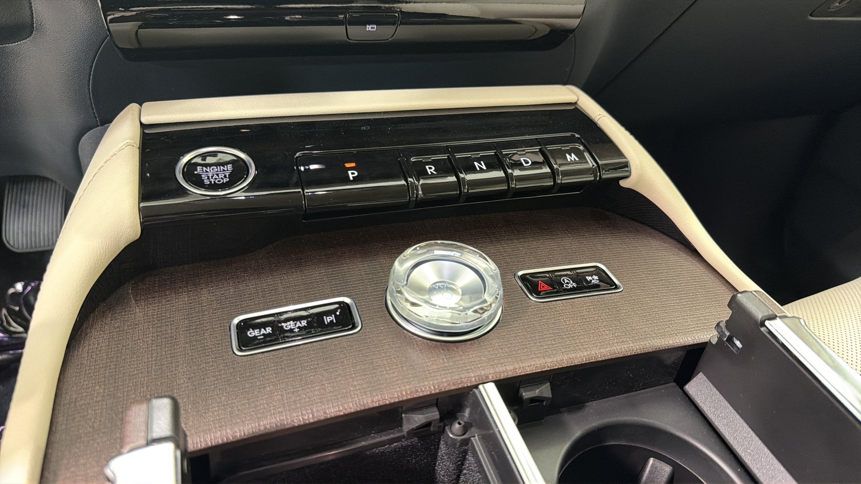2027 Lincoln Navigator L Premiere