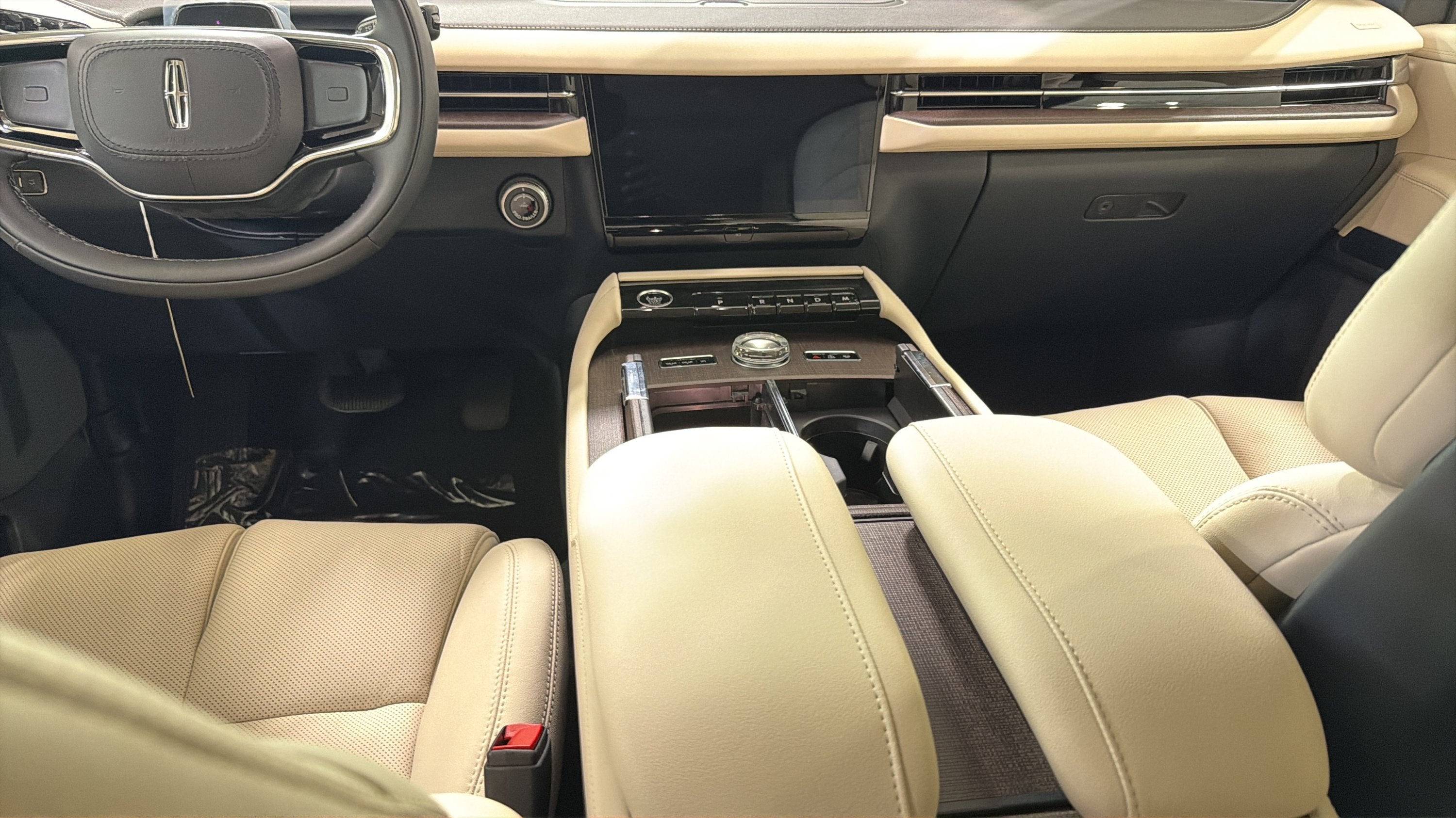 2027 Lincoln Navigator L Premiere