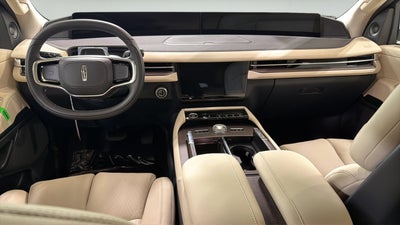 2027 Lincoln Navigator L Premiere