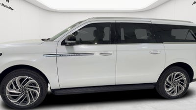 2027 Lincoln Navigator L Premiere