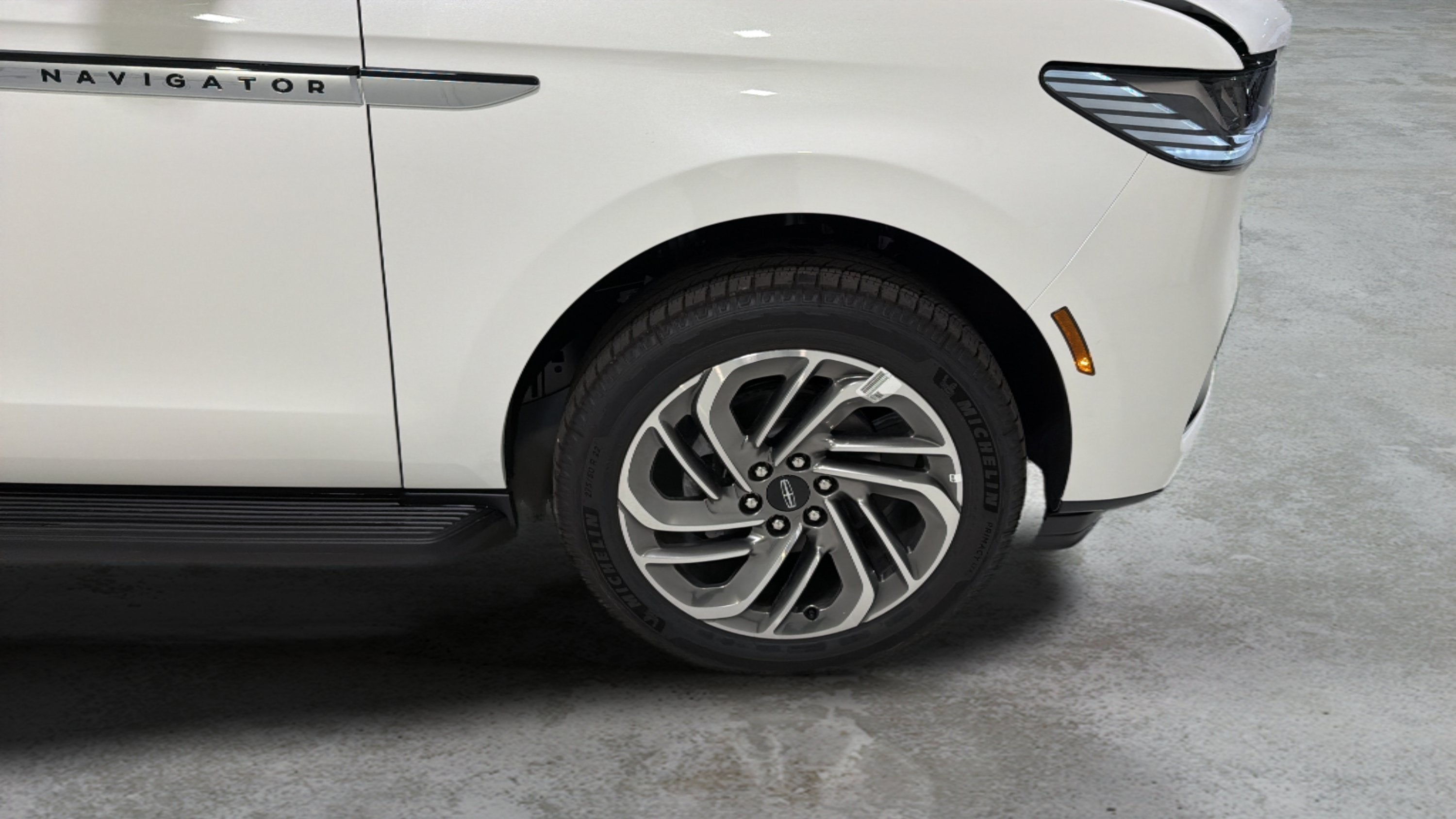 2027 Lincoln Navigator L Premiere