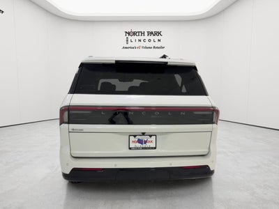 2027 Lincoln Navigator L Premiere
