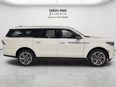 2027 Lincoln Navigator L Premiere