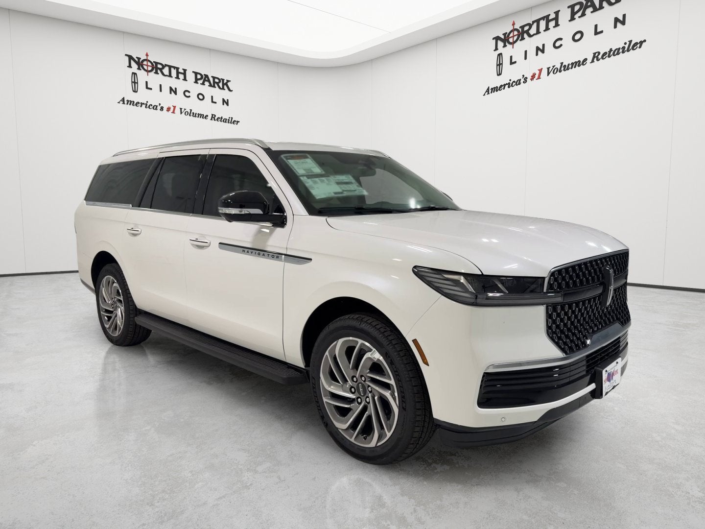 2027 Lincoln Navigator L Premiere
