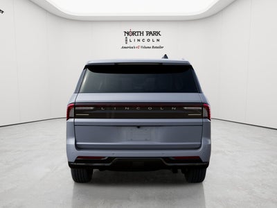 2027 Lincoln Navigator L Reserve