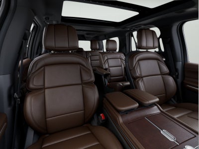 2027 Lincoln Navigator L Reserve