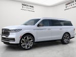 2027 Lincoln Navigator L Reserve