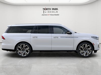 2027 Lincoln Navigator L Reserve