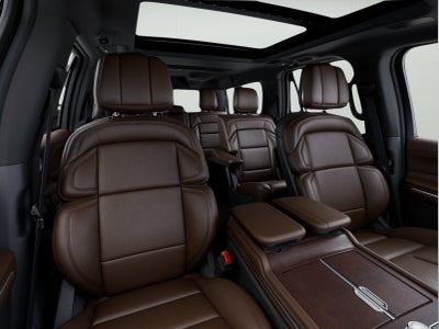 2027 Lincoln Navigator L Reserve
