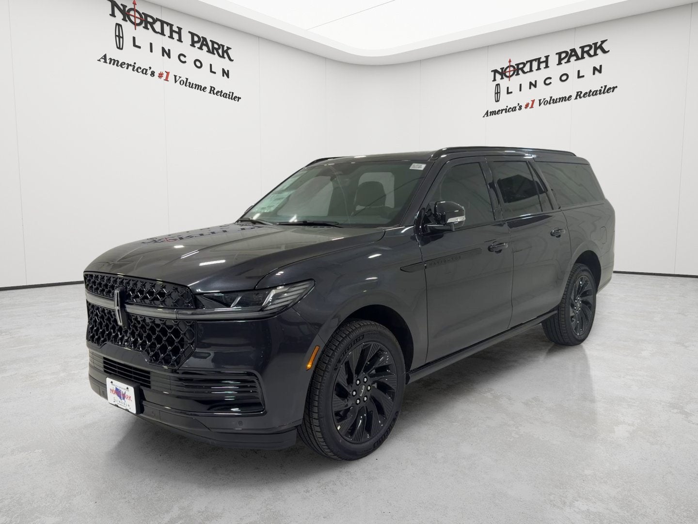 2027 Lincoln Navigator L Reserve