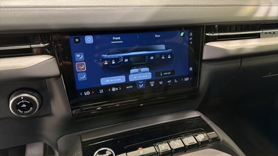 2027 Lincoln Navigator L Reserve