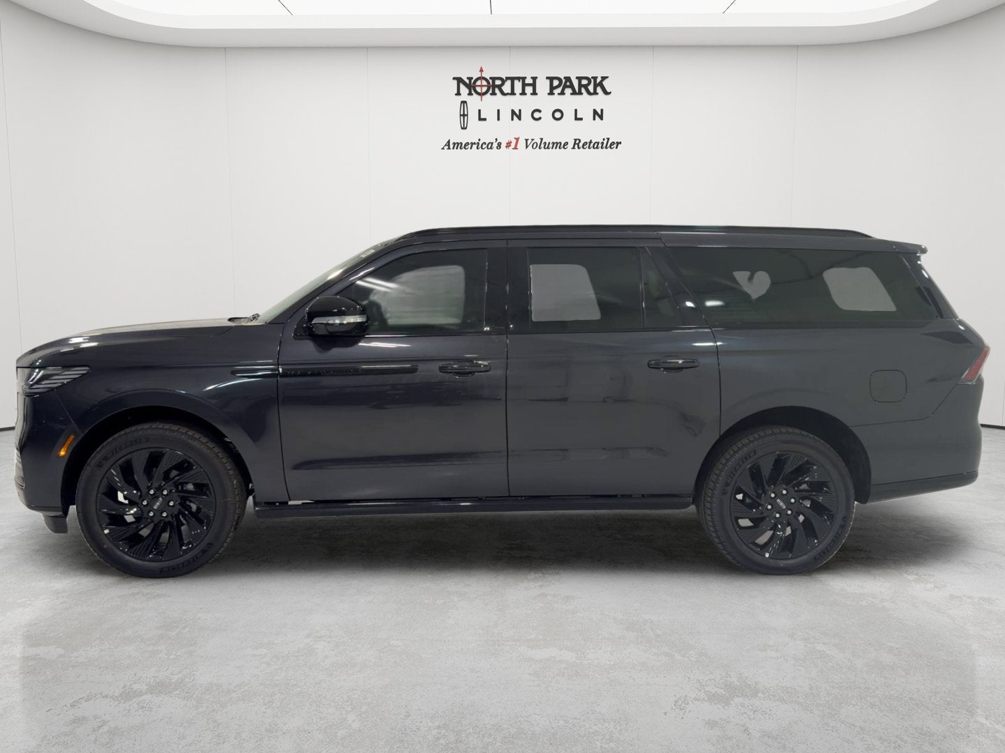2027 Lincoln Navigator L Reserve