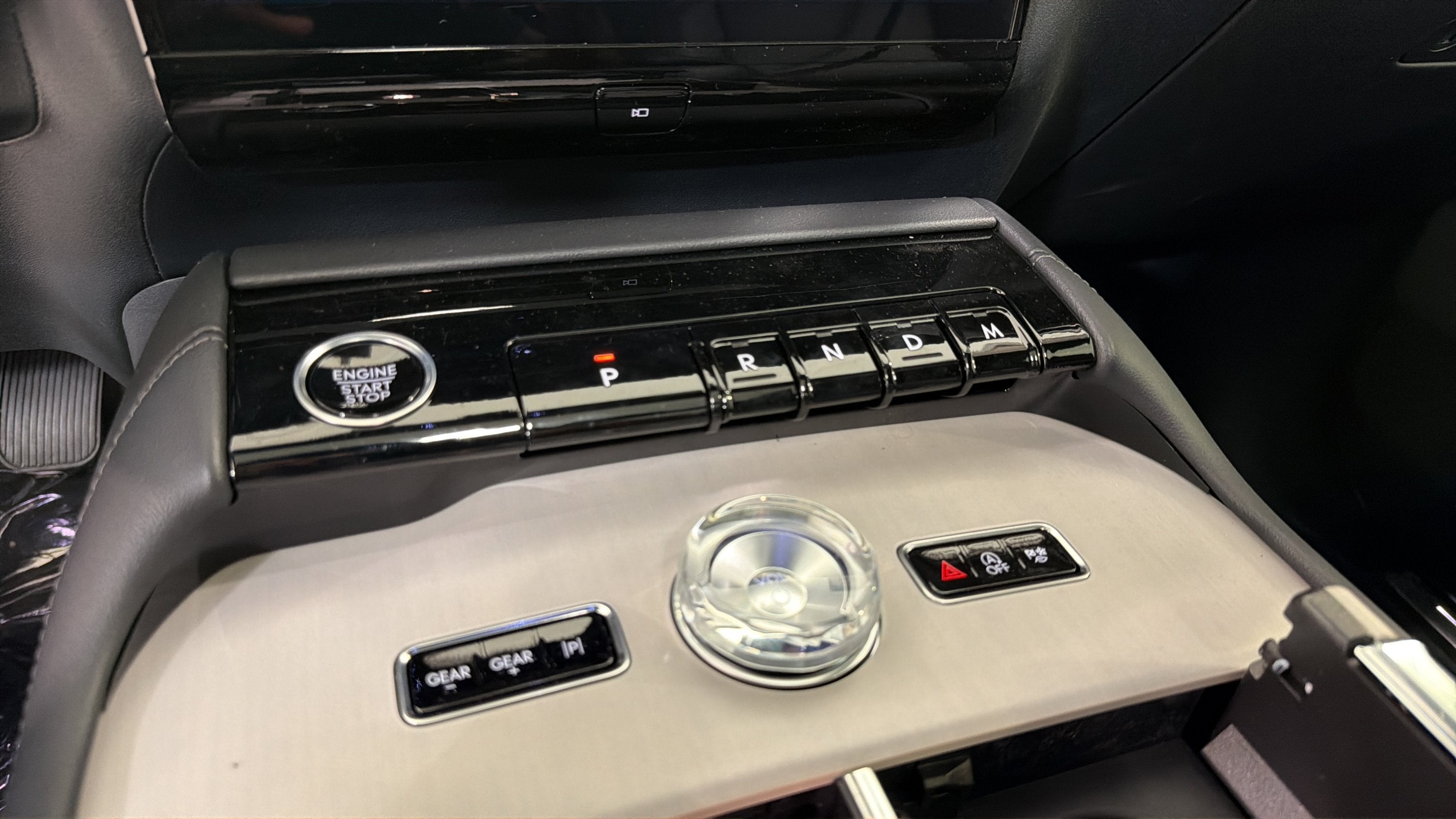 2027 Lincoln Navigator L Reserve
