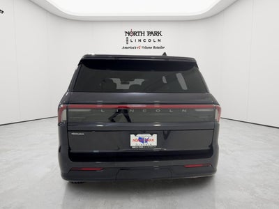 2027 Lincoln Navigator L Reserve