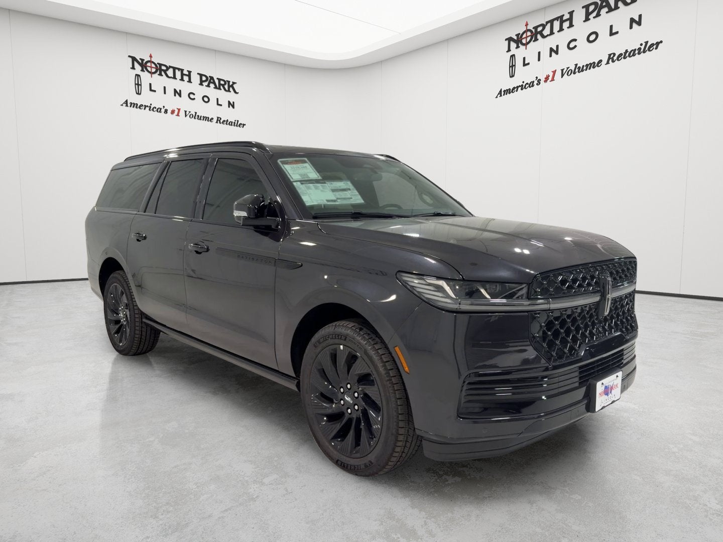 2027 Lincoln Navigator L Reserve