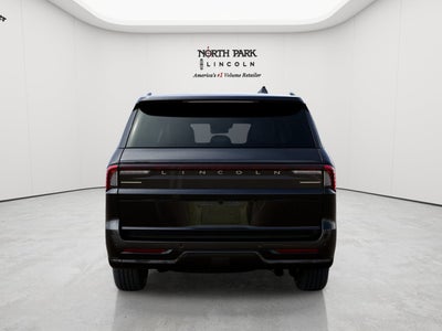 2027 Lincoln Navigator L Reserve