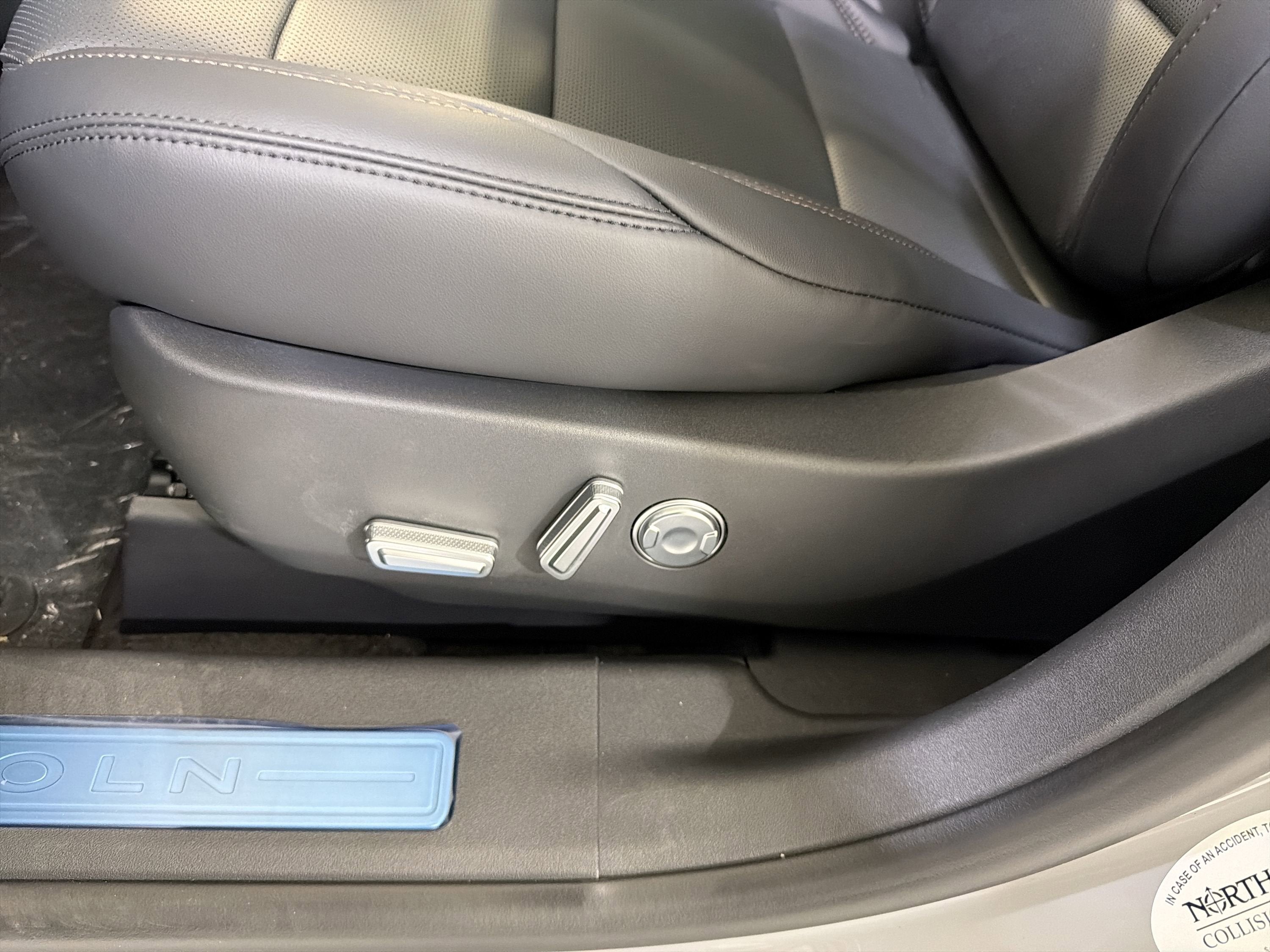 2026 Lincoln Nautilus Premiere Hybrid