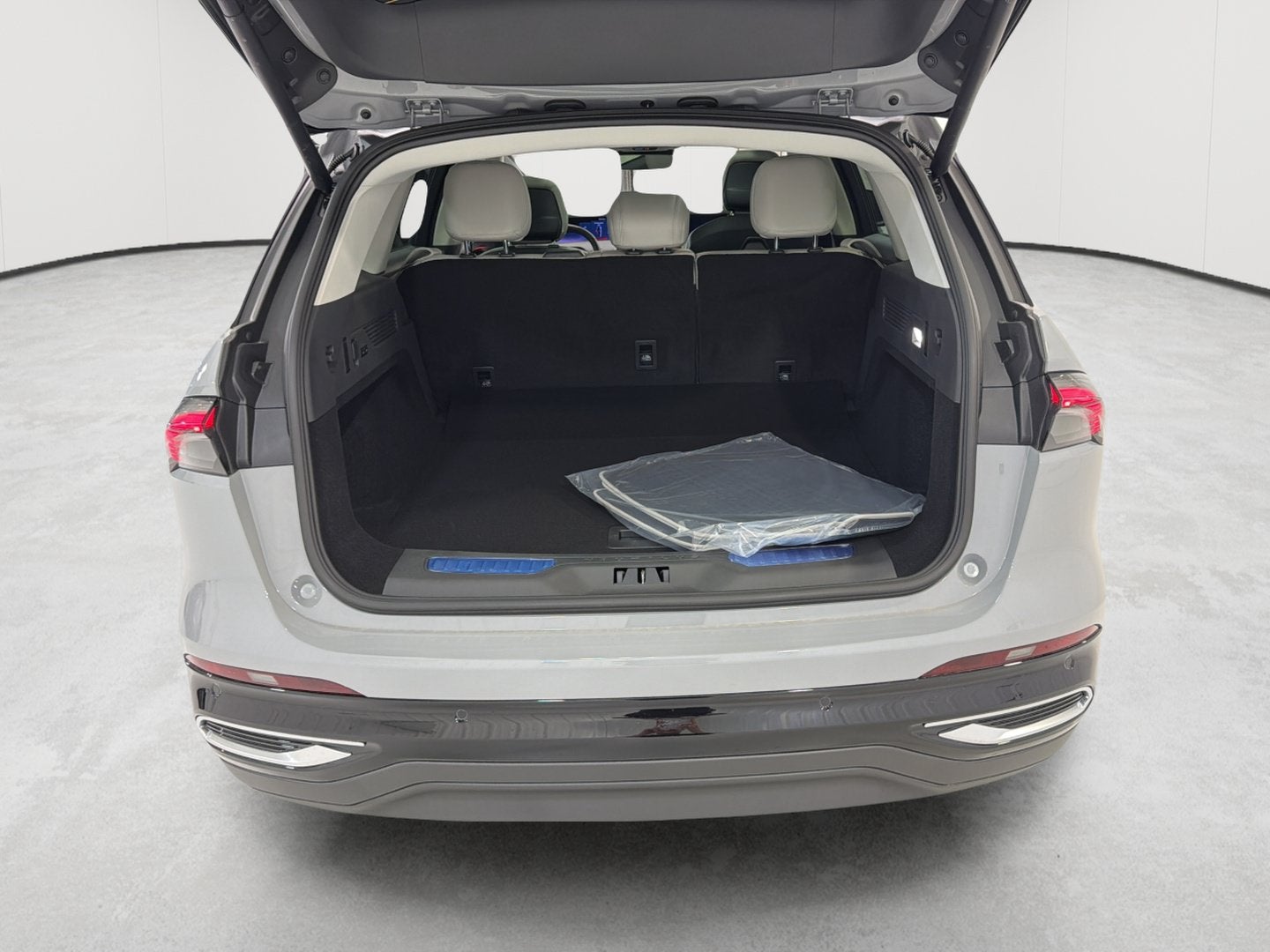 2026 Lincoln Nautilus Premiere Hybrid