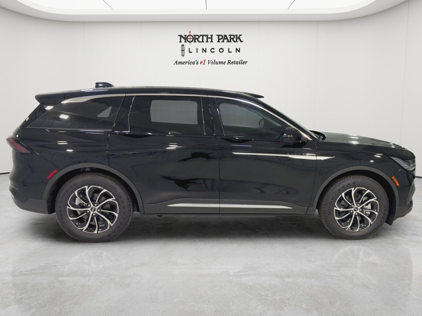 2026 Lincoln Nautilus Premiere Hybrid