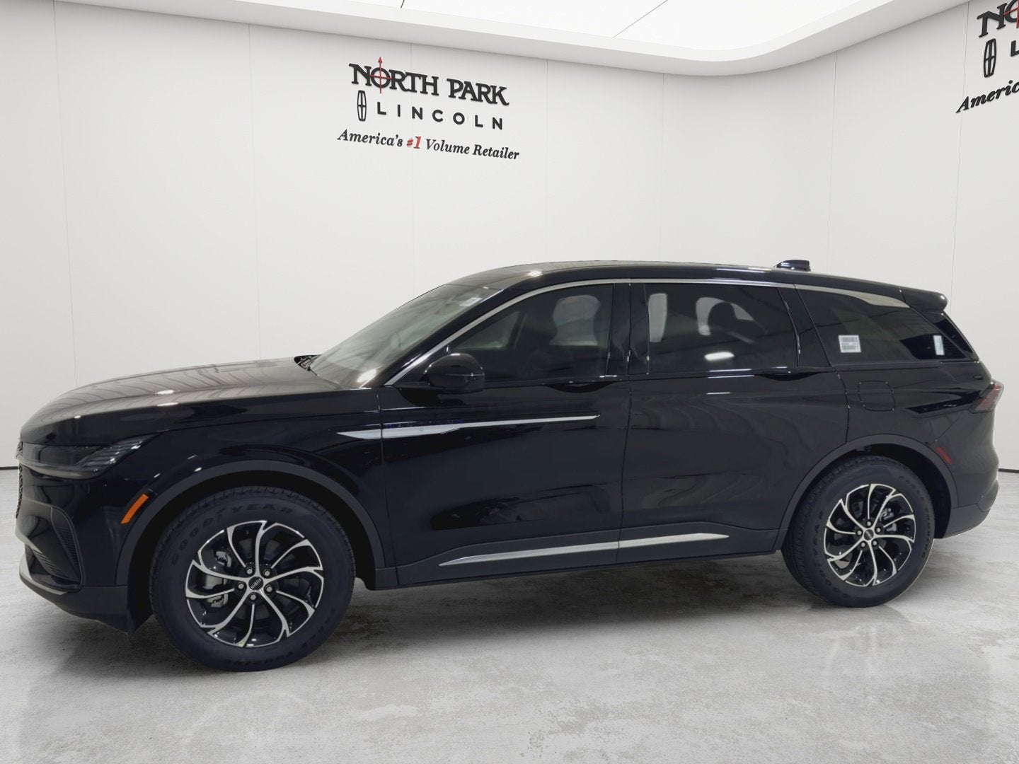 2026 Lincoln Nautilus Premiere Hybrid