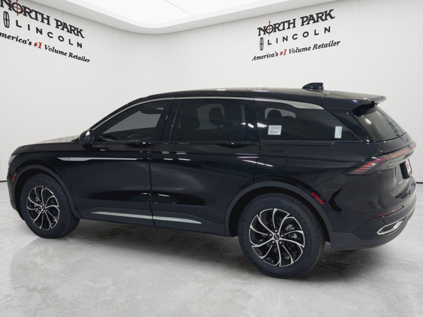 2026 Lincoln Nautilus Premiere Hybrid