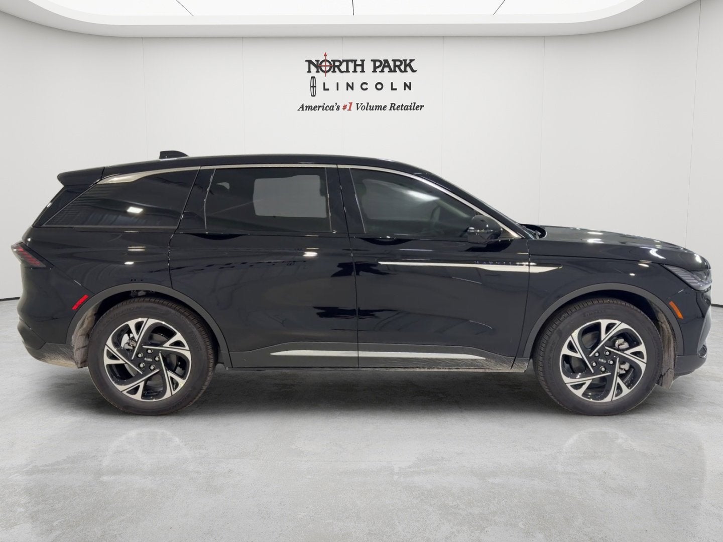 2026 Lincoln Nautilus Premiere Hybrid