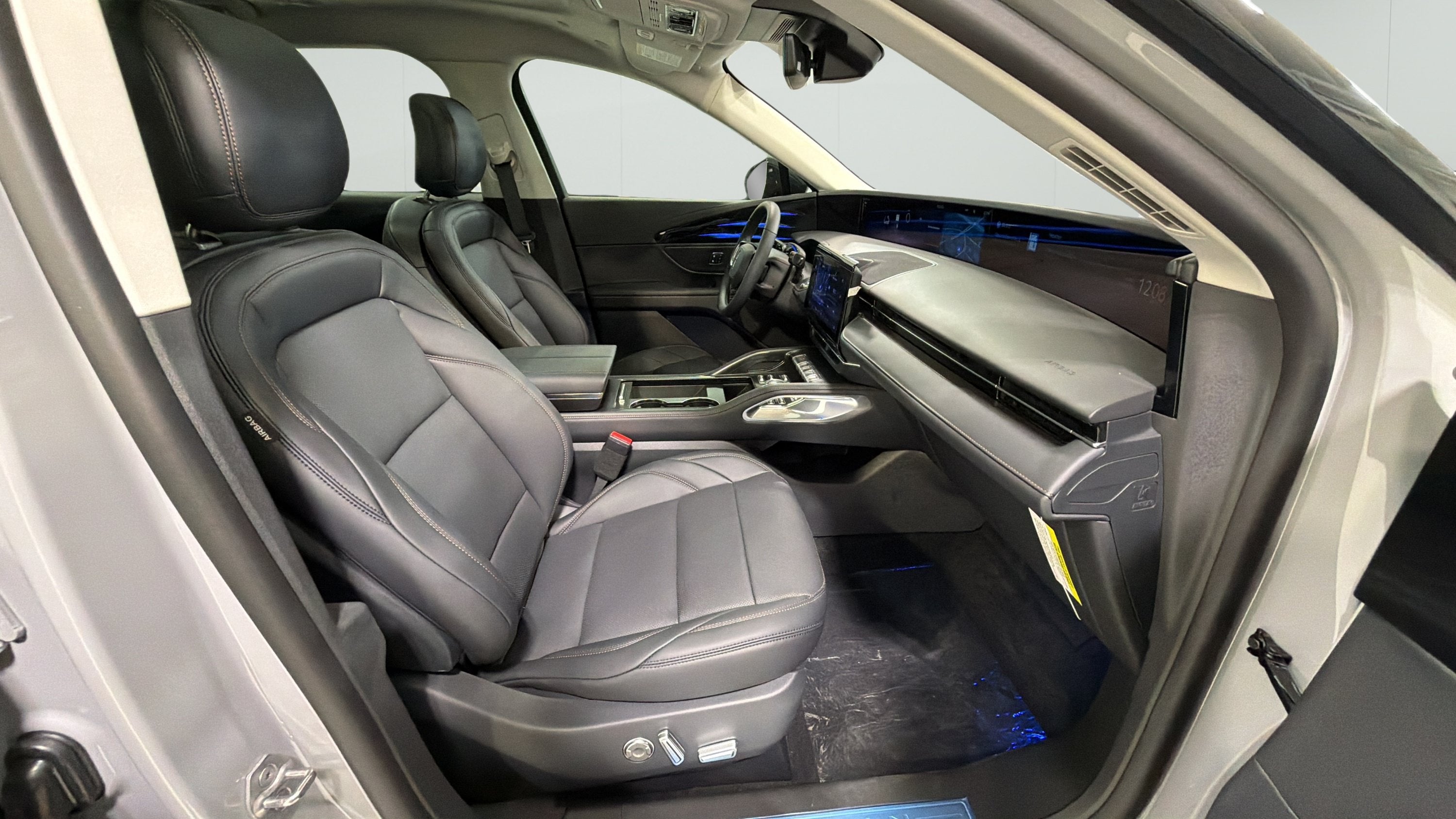 2026 Lincoln Nautilus Premiere Hybrid