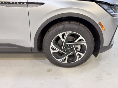 2026 Lincoln Nautilus Premiere Hybrid