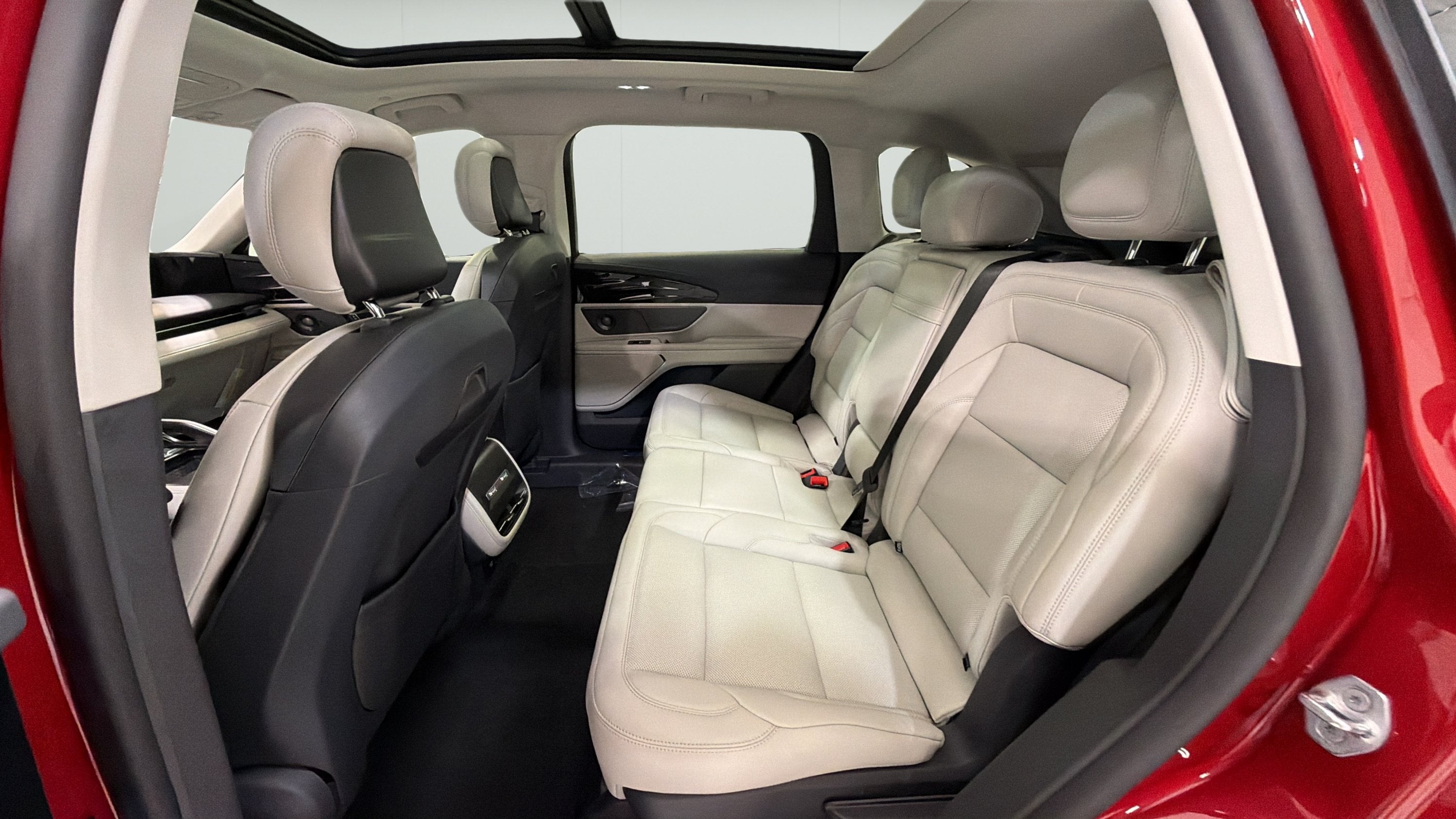2026 Lincoln Nautilus Premiere Hybrid