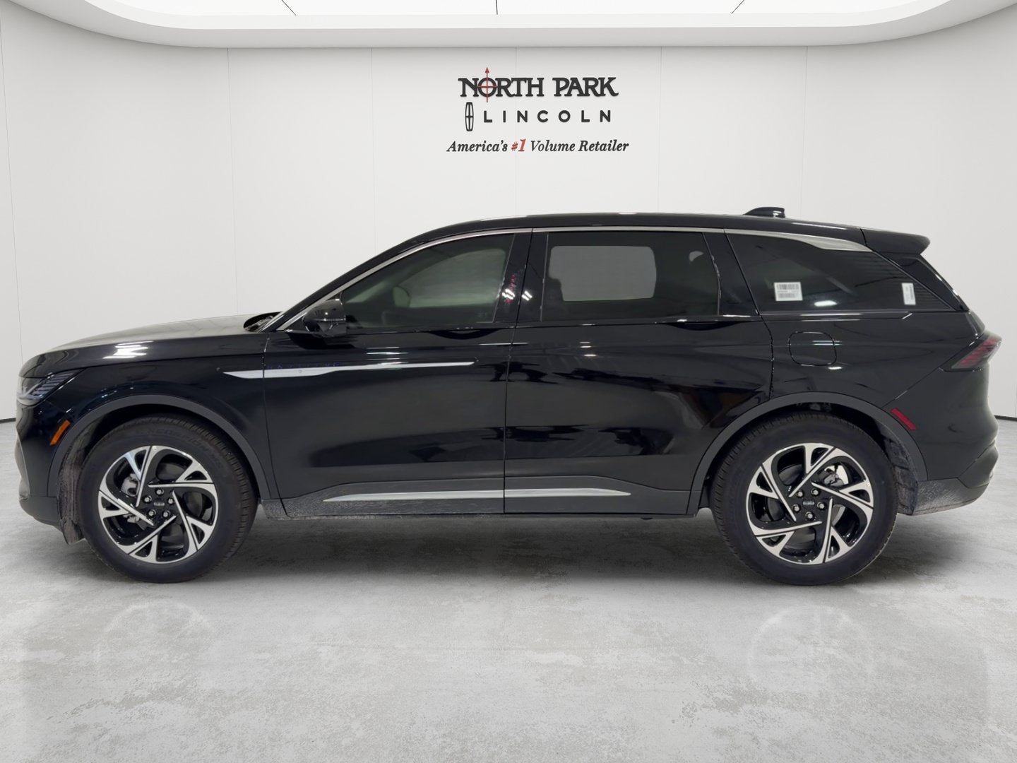 2026 Lincoln Nautilus Premiere Hybrid