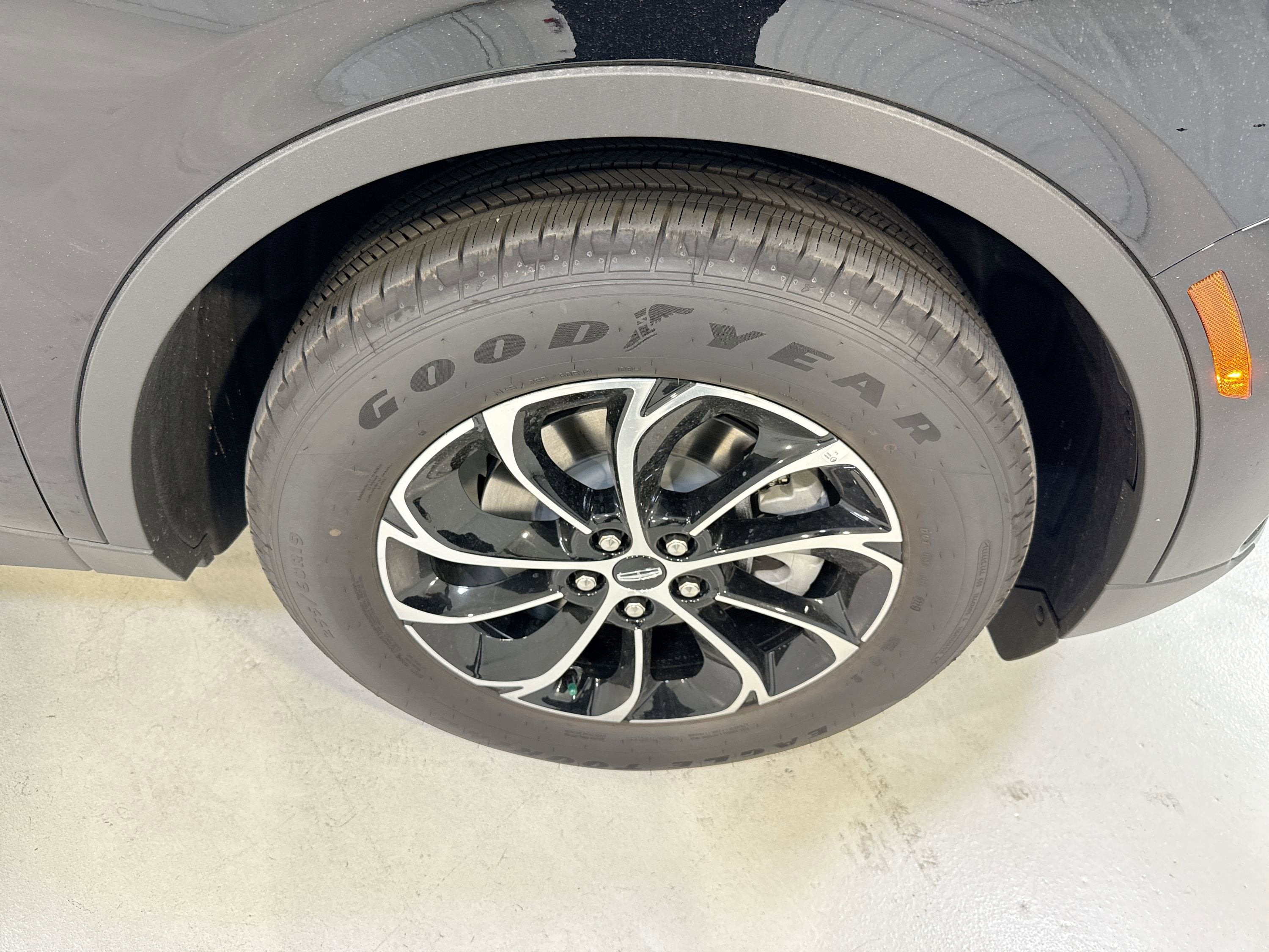 2026 Lincoln Nautilus Premiere Hybrid