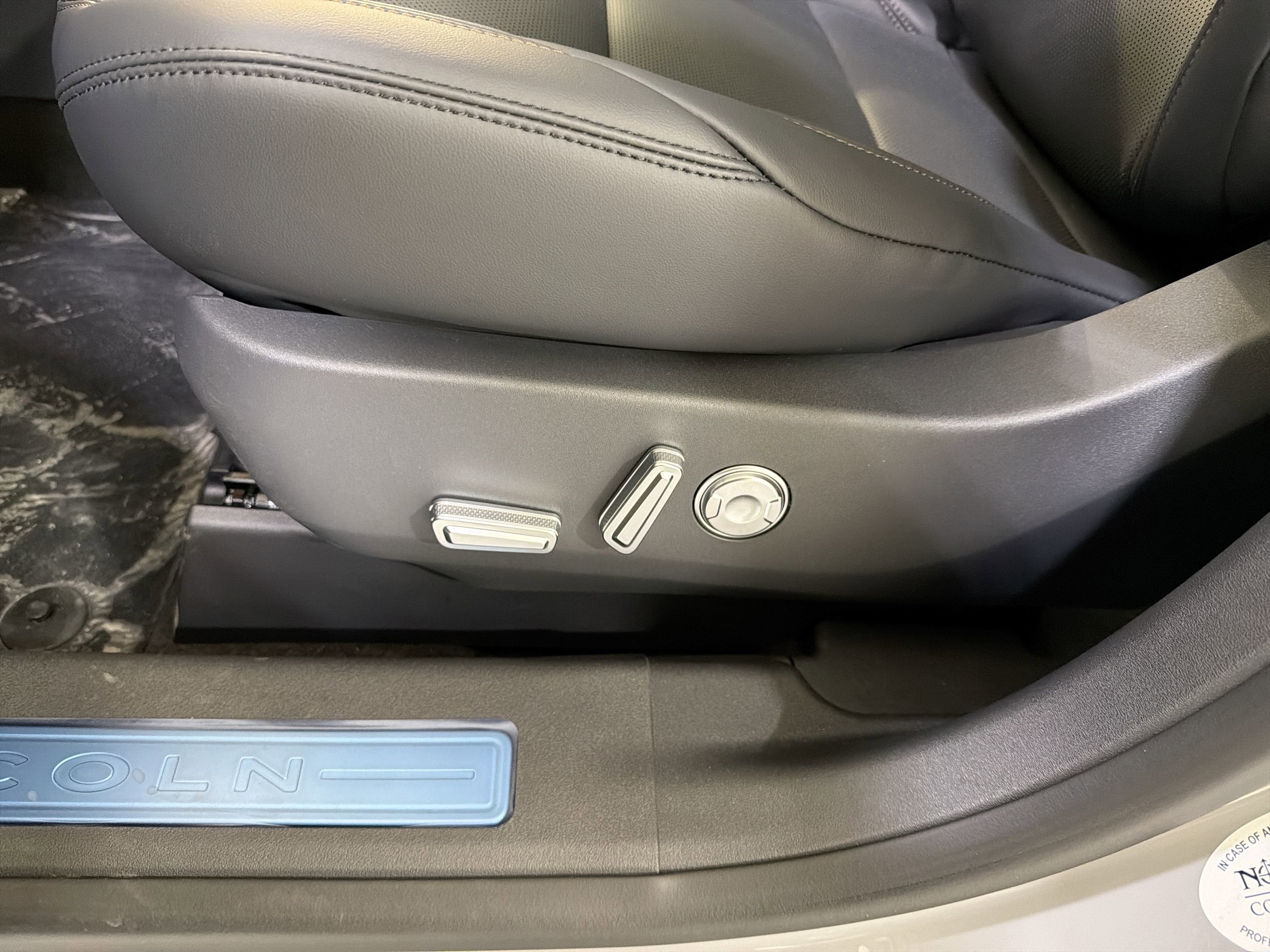 2026 Lincoln Nautilus Premiere Hybrid