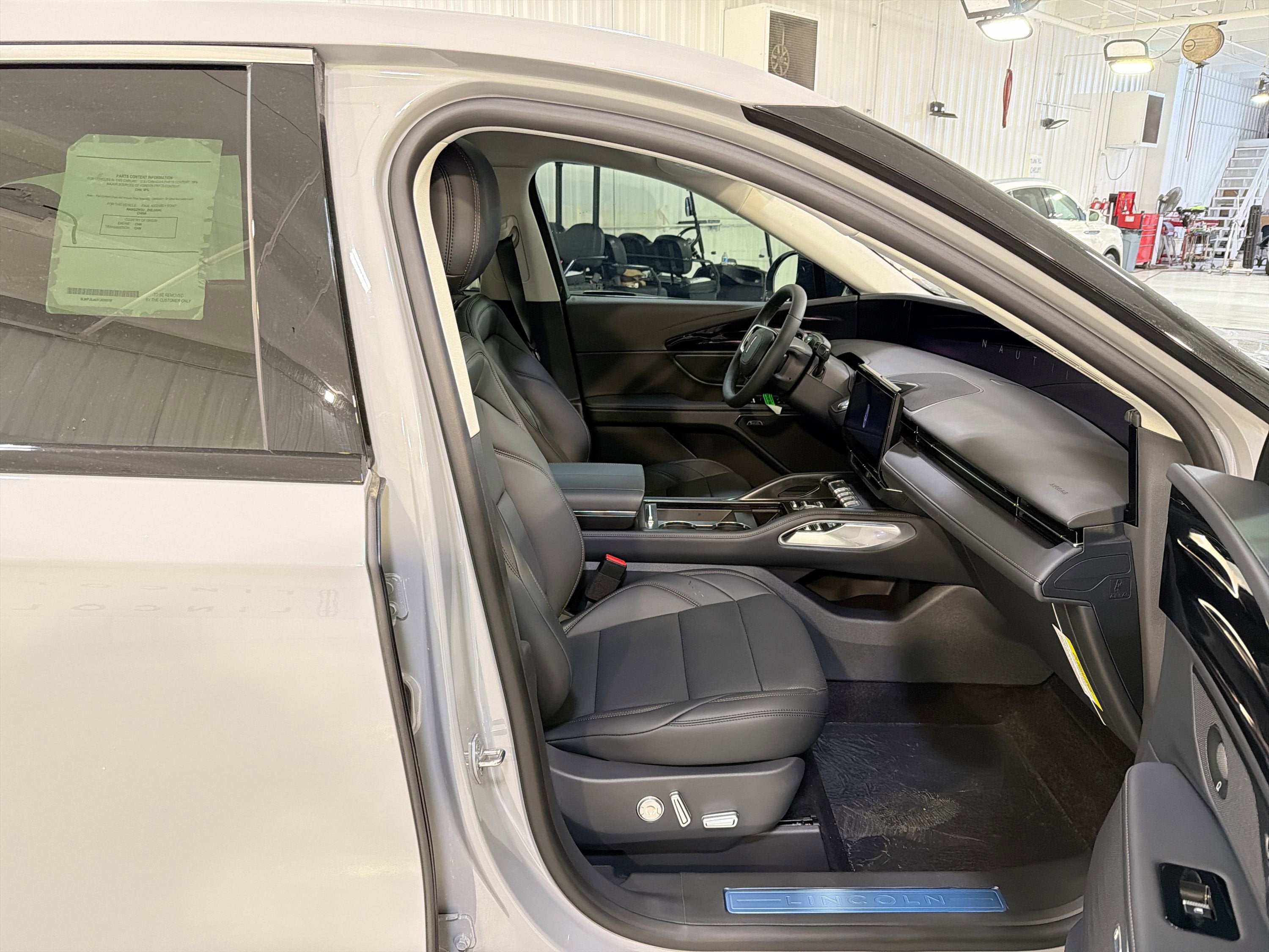 2026 Lincoln Nautilus Premiere Hybrid