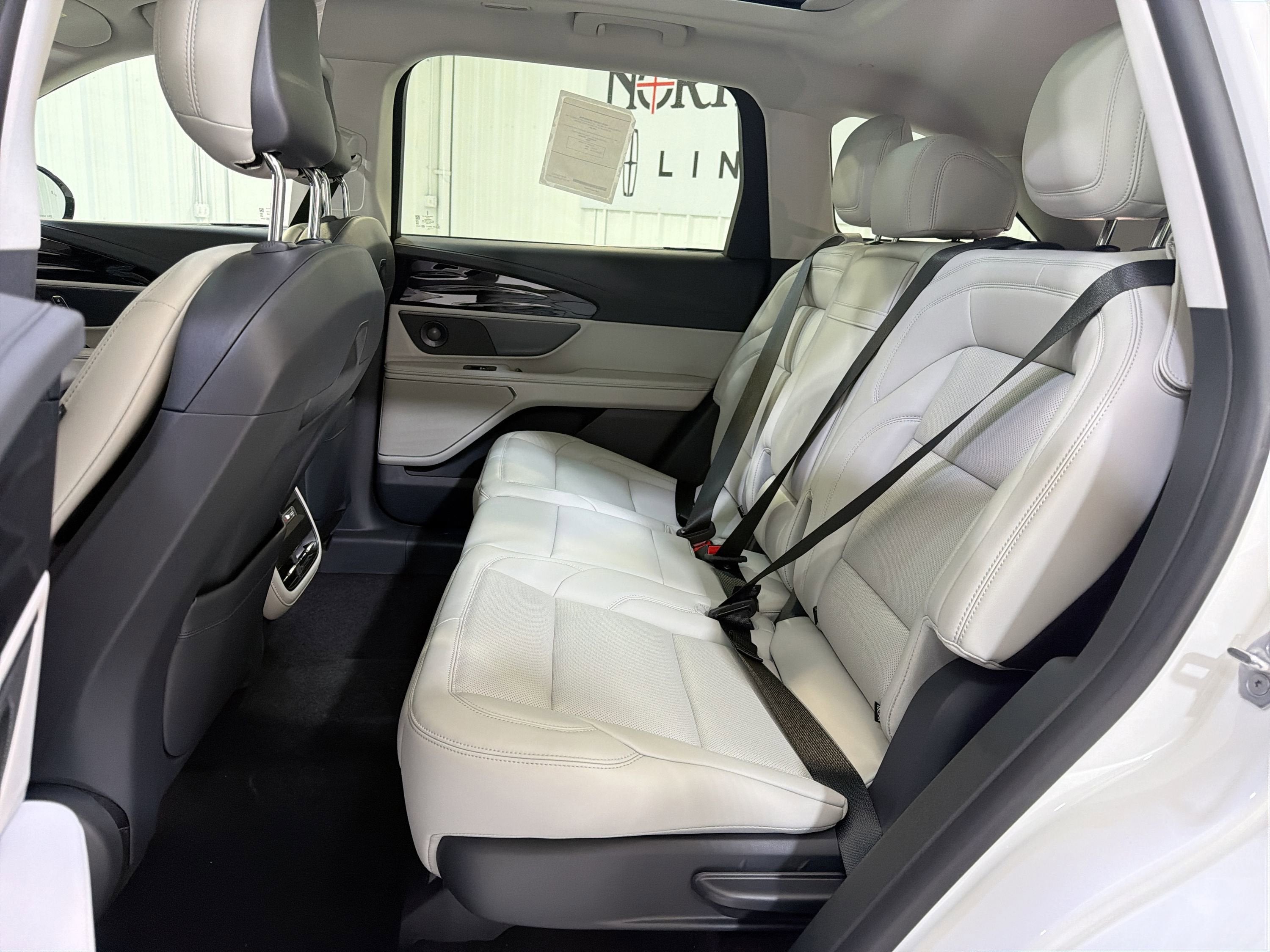 2026 Lincoln Nautilus Premiere Hybrid