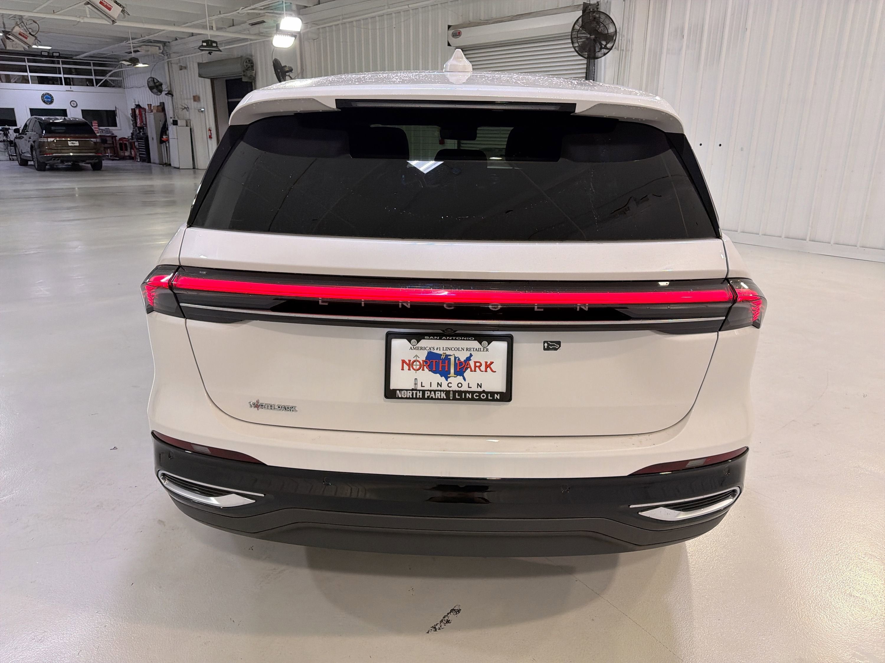 2026 Lincoln Nautilus Premiere Hybrid