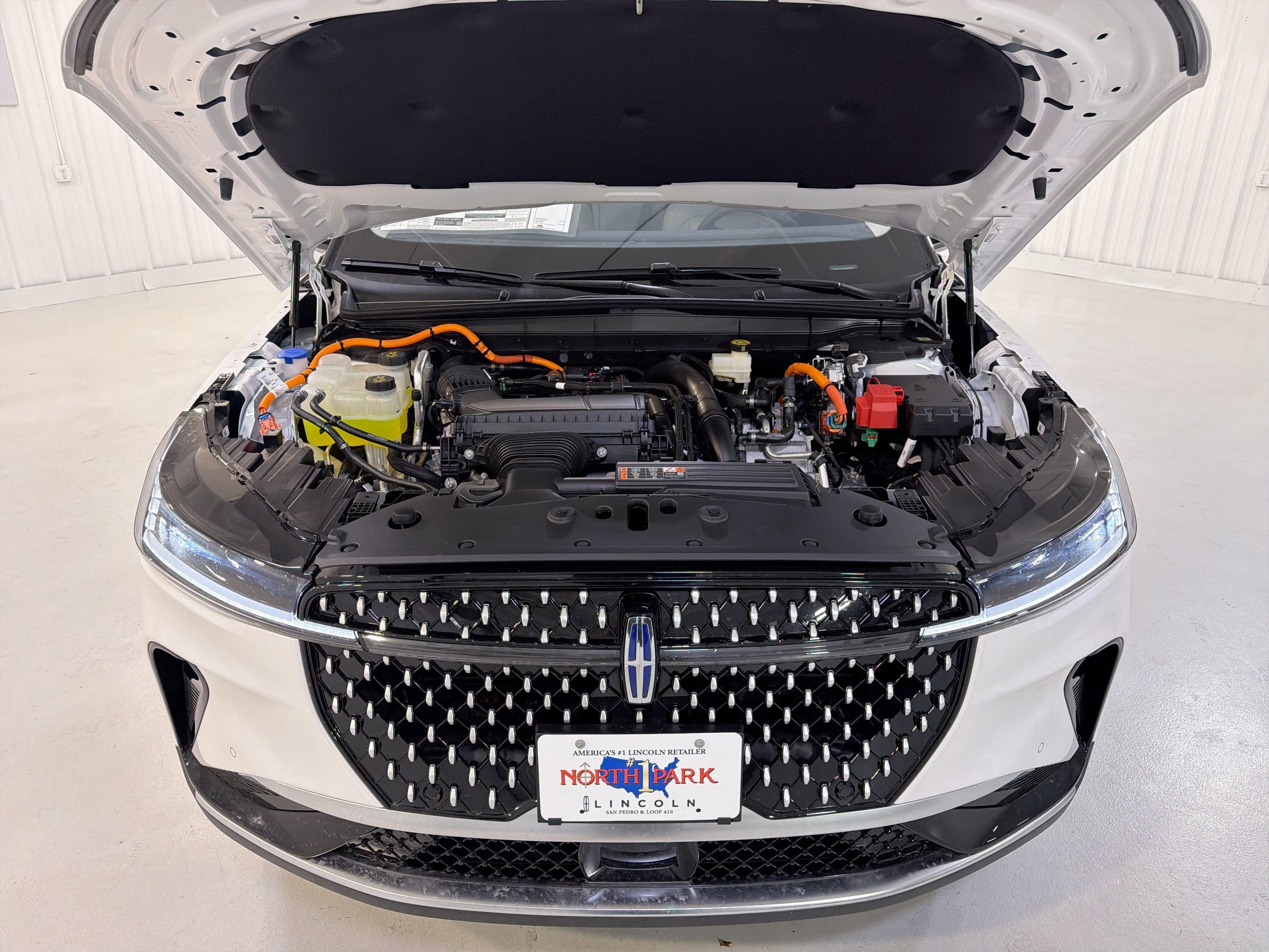 2026 Lincoln Nautilus Premiere Hybrid