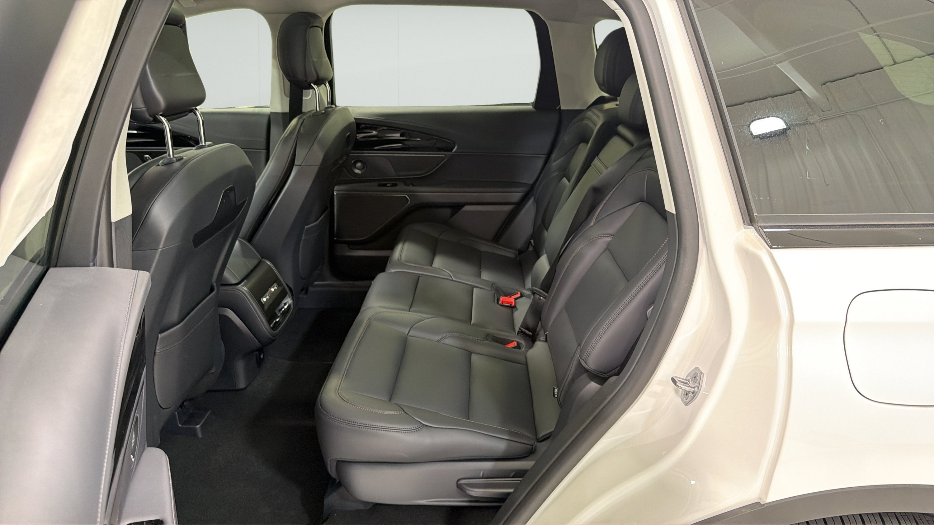 2026 Lincoln Nautilus Premiere Hybrid
