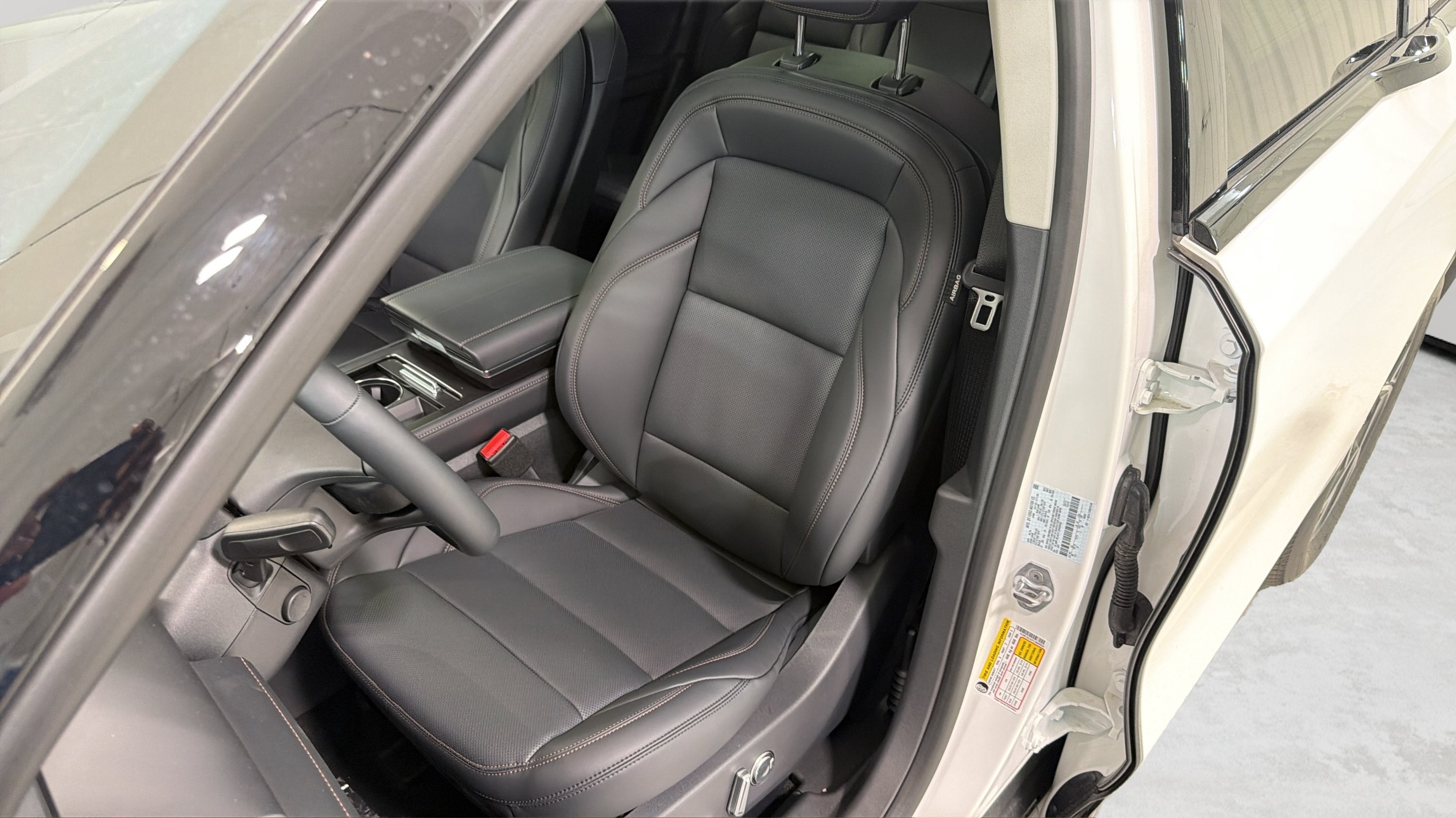 2026 Lincoln Nautilus Premiere Hybrid