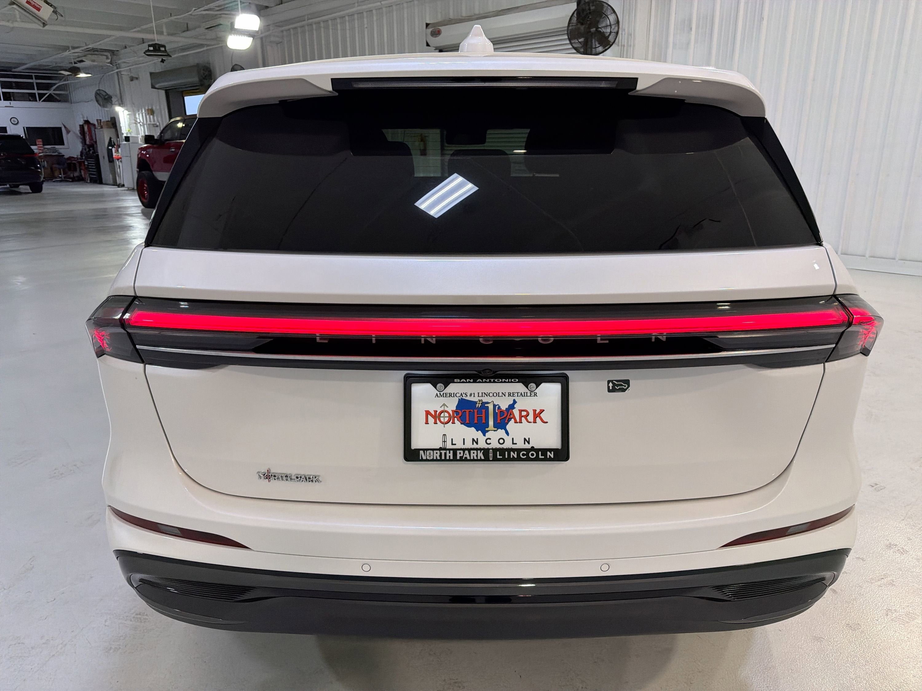 2026 Lincoln Nautilus Premiere Hybrid
