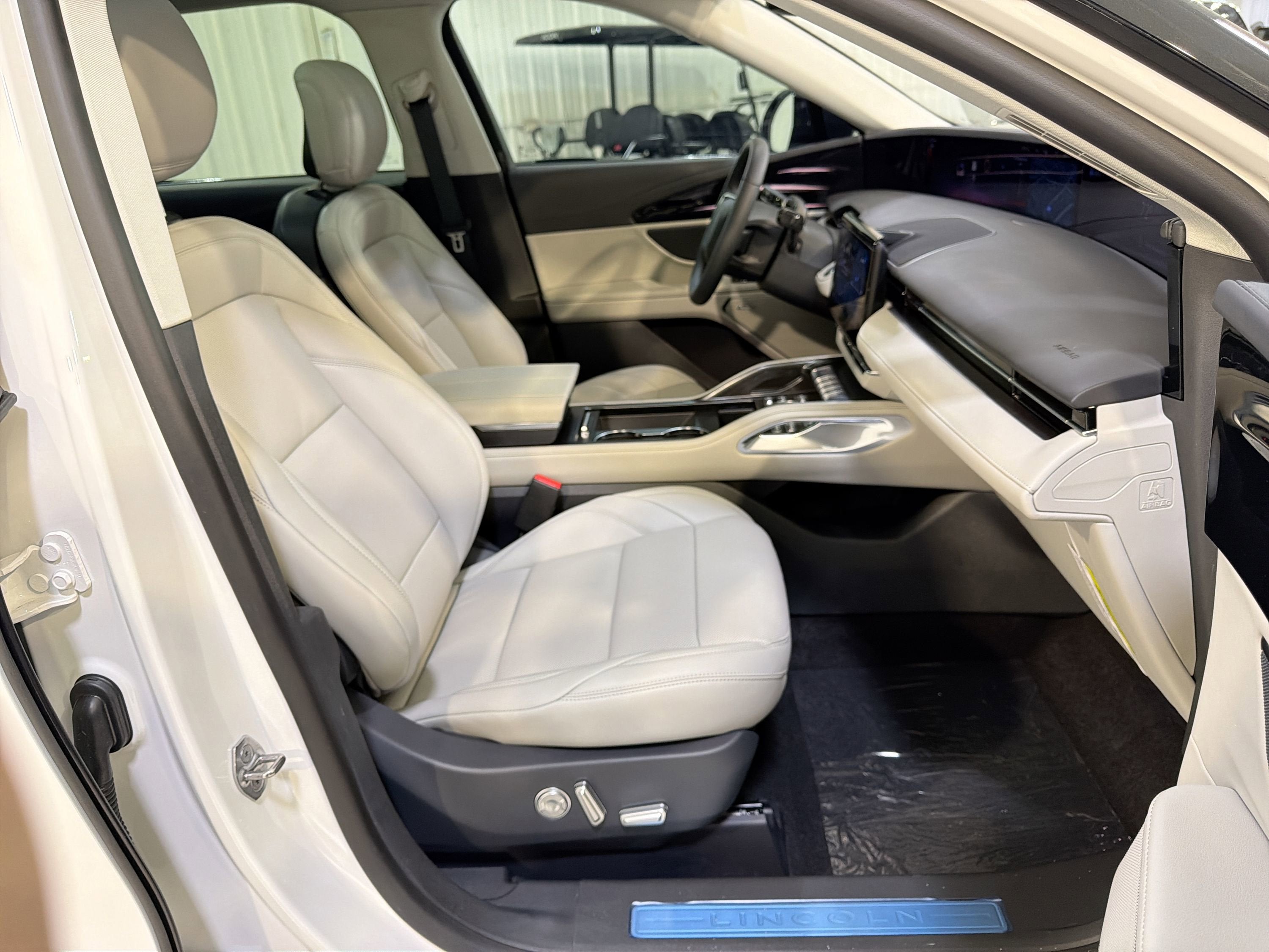 2026 Lincoln Nautilus Premiere Hybrid