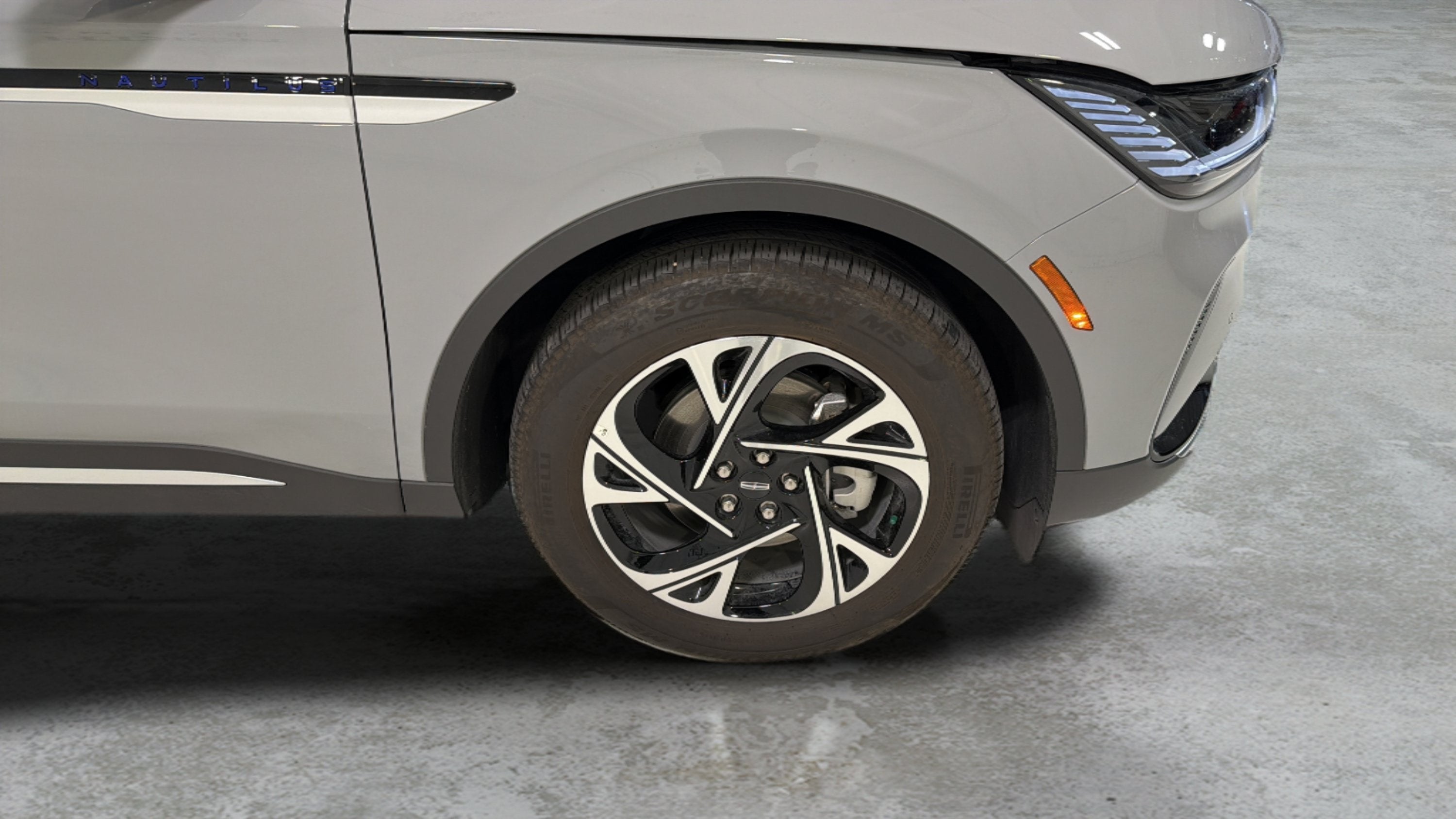2026 Lincoln Nautilus Premiere Hybrid
